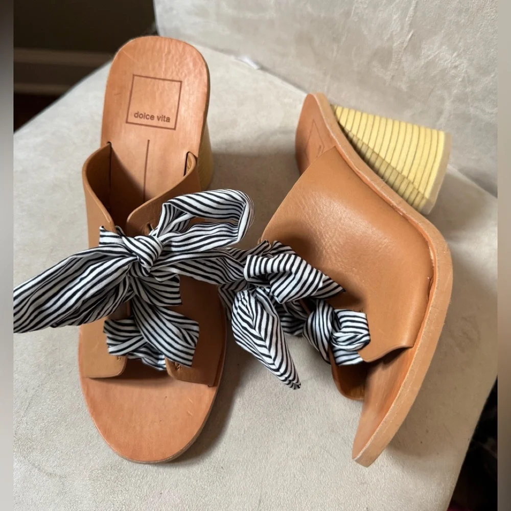 Dolce Vita ribbon tie sandal - Picture 2 of 10